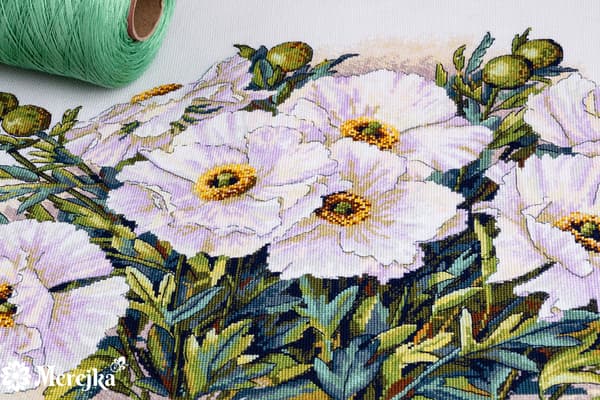 Broderikit Merejka K-118 - "Hvide blomster" 47x30 cm