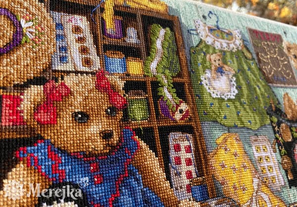 Broderikit Merejka K-203 - "Bamsekläder" 29x36 cm