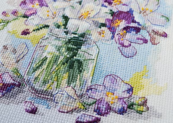 Broderisett Abris Art "Den første buketten" 17x17 cm