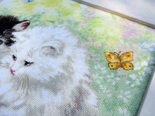 Broderisett LetiStitch LETI954 - "Sommerlek" 32x27 cm