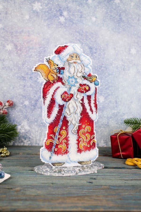 Broderikit plastic canvas MP Studia "Jultomte (med ställ)" 20x11cm