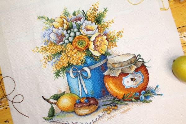 Broderikit MP Studia "Honningsglæde" 26x26 cm