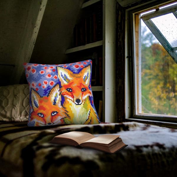 Broderisett Pute Collection D`Art 5477CC - "Rävungar" 40x40 cm