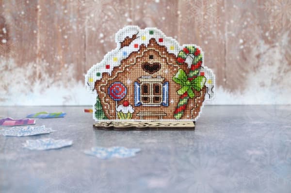 Broderikit Plastik Canvas MP Studia "Peberkagehus" 12x9 cm