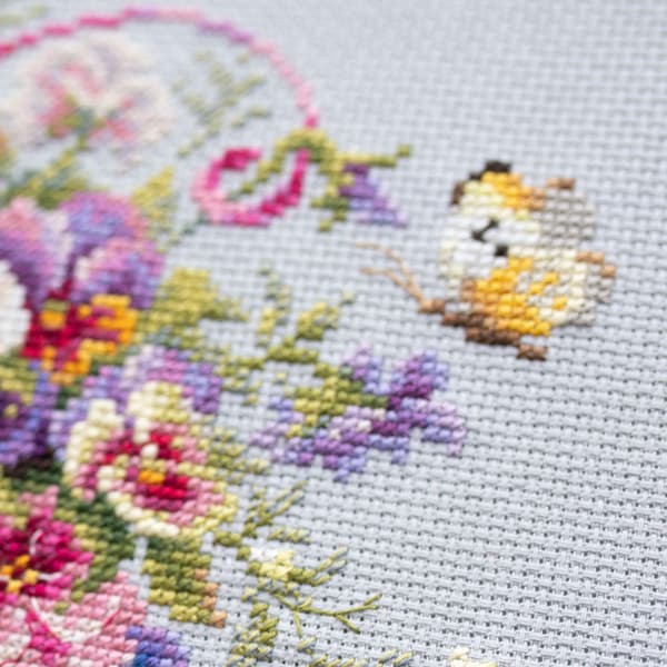 Broderisett Magic Needle «Pansébukett» 21x15 cm