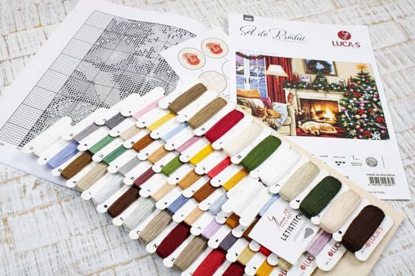 Broderikit Luca-S B591 - "Julepynt" 48.5x34 cm
