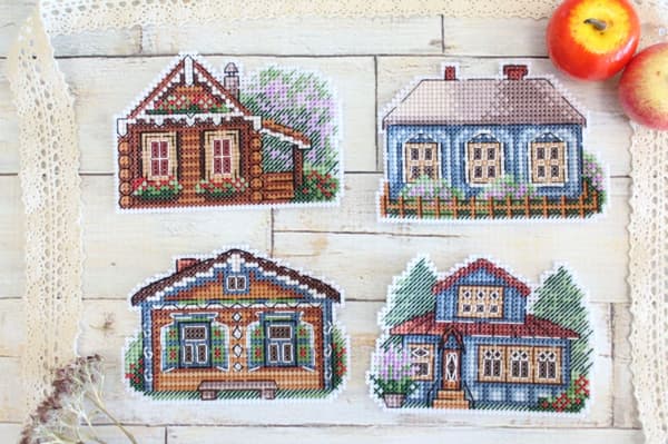 Broderikit plastic canvas MP Studia "Små hus" 9x6 cm