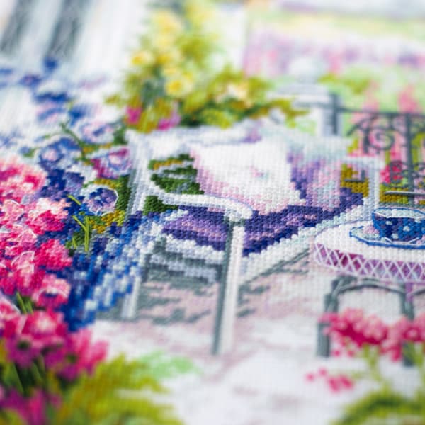 Broderikit Magic Needle "Hyggelig terrasse" 21x27 cm