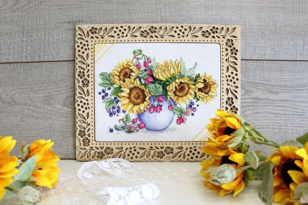 Broderikit MP Studia "Solrig buket" 24x18 cm
