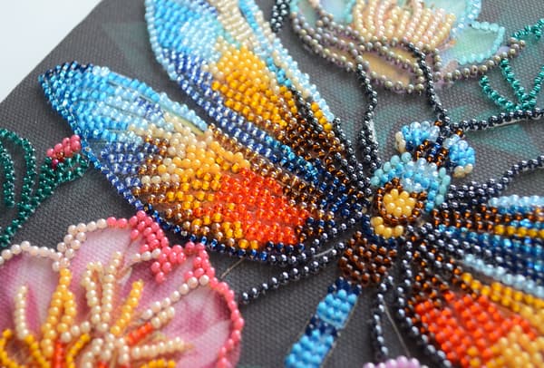 Perlebroderi Abris Art "Flagrende vinger" 20x20cm