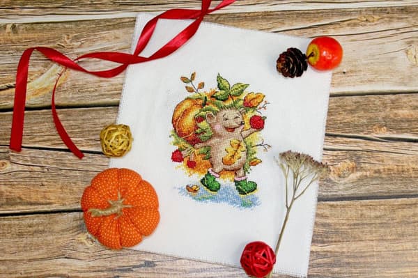 Broderikit MP Studia "Efterårspindsvin" 10x13 cm