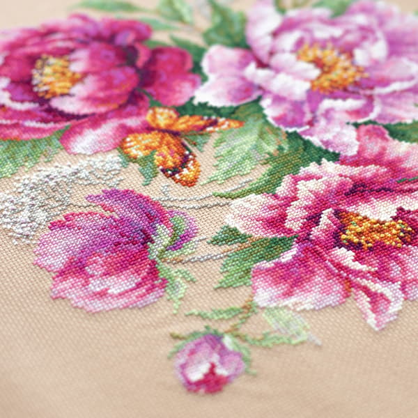 Broderisett Magic Needle "Blomstermagi. Peon" 30x30 cm