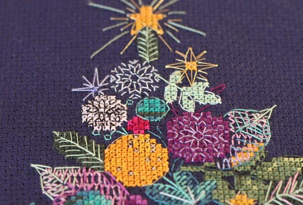 Broderikit Abris Art "Julgran" 19x22 cm