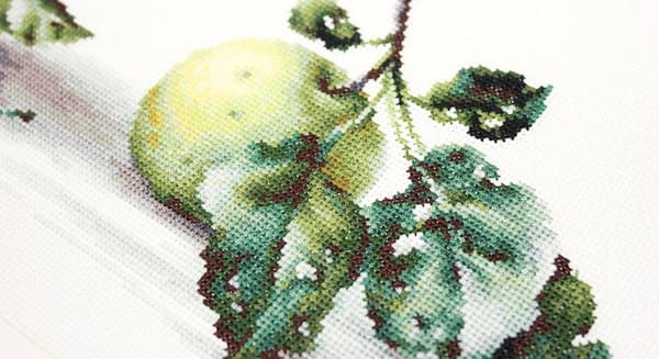 Broderisett Luca-S B2259 - "Stilleben med epler" 49,5x16,5 cm