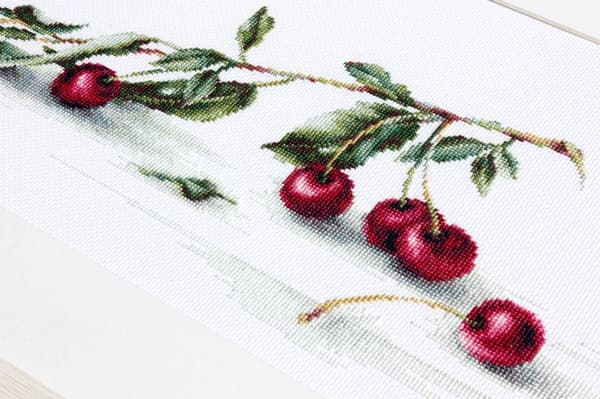 Broderikit Luca-S B2252 - "Kirsebær" 55x15 cm