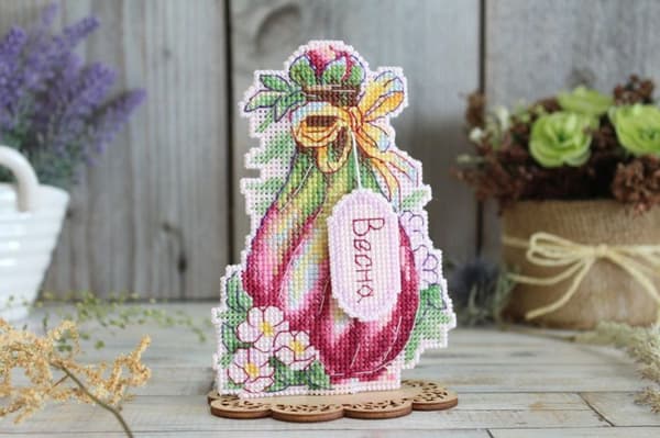 Broderisett Plastic Canvas MP Studia "Vårduft" 9x13 cm