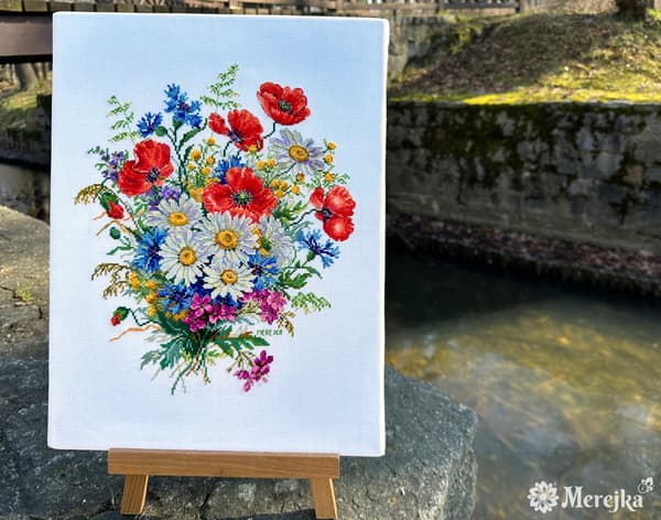 Broderikit Merejka K-222A - "Engblomster" 30x26 cm