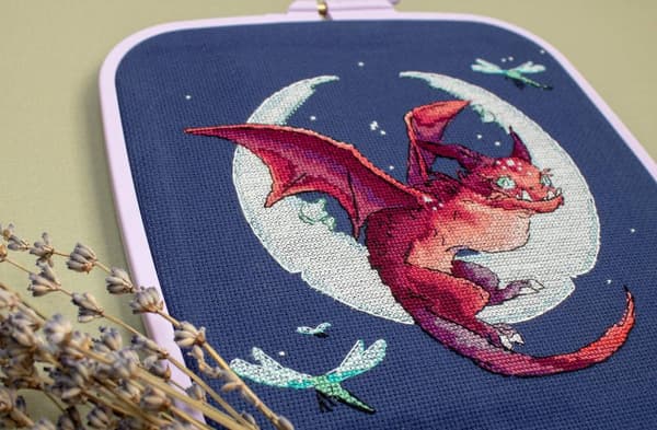 Broderikit LetiStitch L8800 - "Drage" 20x19 cm