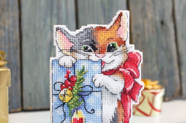 Broderikit plastic canvas MP Studia "Dags att öppna presenter" 9x13 cm