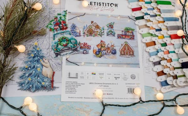 Broderikit LetiStitch L8051 - "Julepynt-kit 7 stk." 15x15 cm