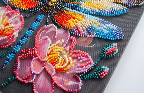 Perlebroderi Abris Art "Flagrende vinger" 20x20cm