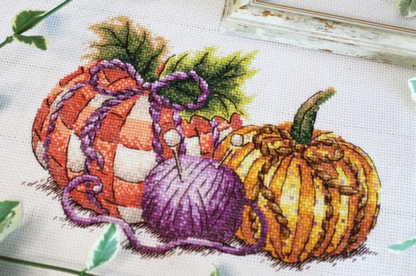 Broderisett MP Studia "Håndlagde gresskar" 21x15 cm