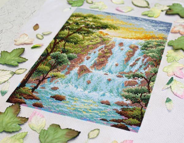 Broderikit MP Studia "Brændende vandfald" 17x26 cm