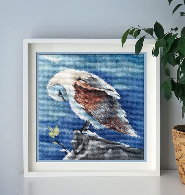 Broderikit Oven "Uggla" 20x20 cm