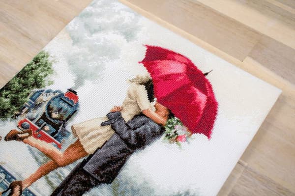 Broderikit Luca-S B2369 - "Par på togstationen" 22x31 cm