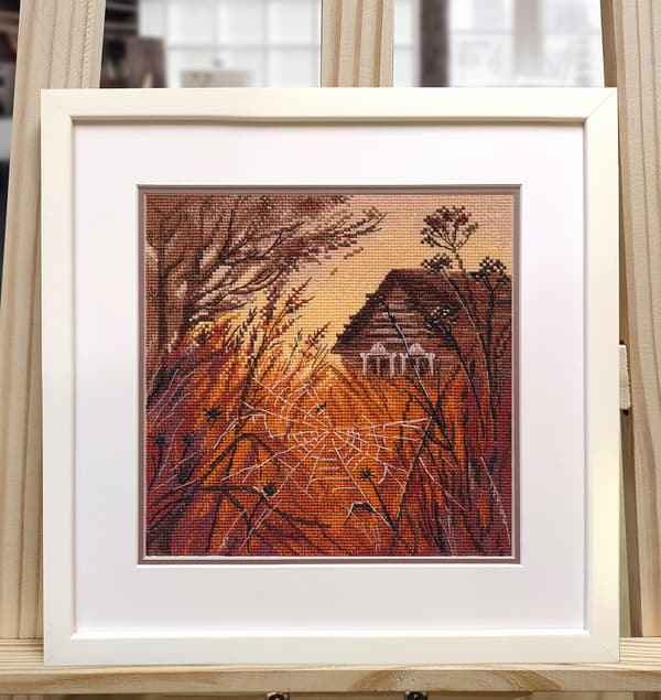 Broderisett Oven "Landskap med spindelvev" 18x18 cm