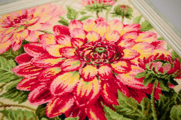 Broderisett Riolis "Dahlior" 40x50 cm