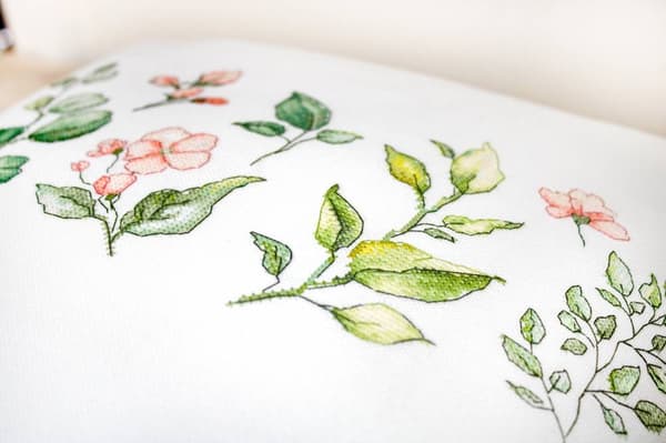 Broderikit Luca-S PB201 - "Blomster" 40x40 cm