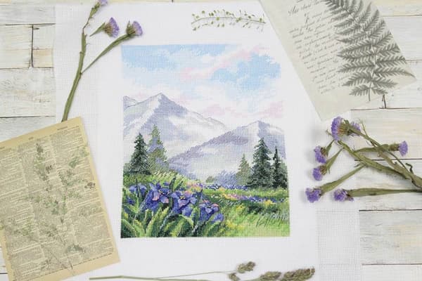 Broderisett MP Studia "Vandring til fjells" 16x20 cm