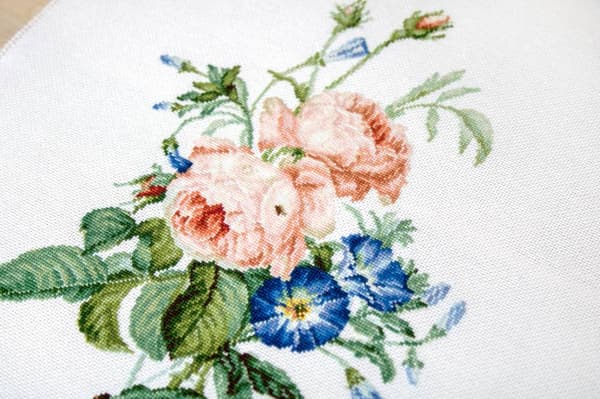Broderikit Luca-S B2351 - "Buket med roser" 19x28 cm