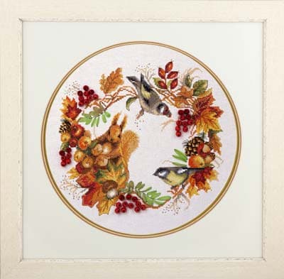 Broderikit Panna "Höstkrans" 24.5 x 26.5 cm