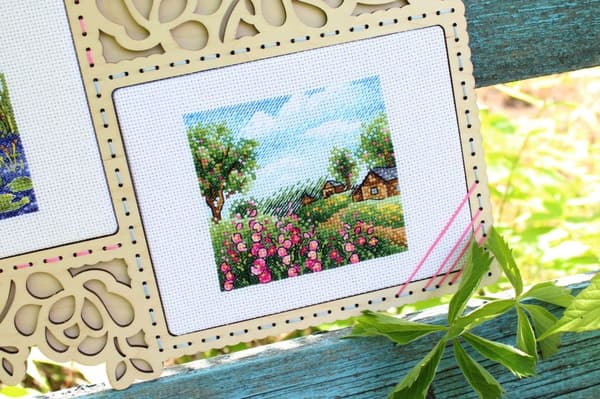 Broderikit MP Studia "På sommardag" 10x11 cm