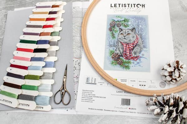 Broderikit LetiStitch L8997 - "Vinterkat" 19x28 cm