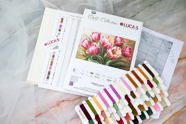 Broderikit Luca-S B718 - "Yndefulde tulipaner" 56x32cm