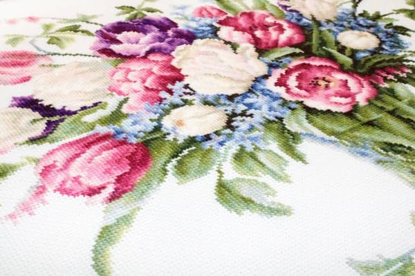 Broderikit Luca-S B2261 - "Tulipaner" 33.5x26 cm