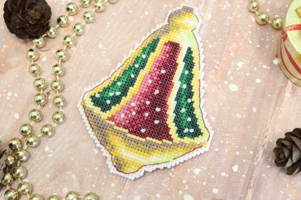 Broderikit MP Studia "Julgransprydnad. Klocka" 8x12 cm