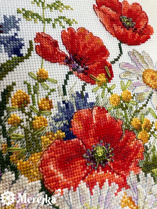 Broderikit Merejka K-222B - "Ängsblommor" 30x26 cm