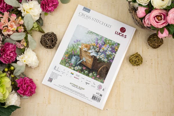 Broderisett Luca-S BU5093 - "Sovende kattunger" 33x30 cm