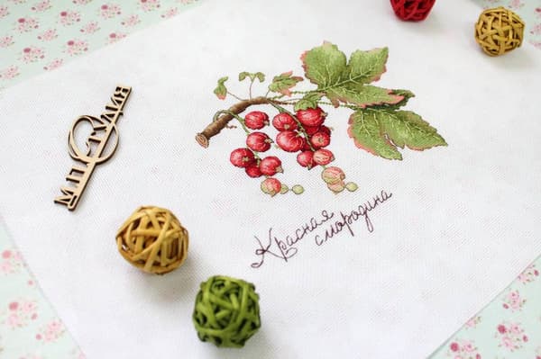 Broderikit MP Studia "Naturens gaver. Røde ribs" 20x15 cm