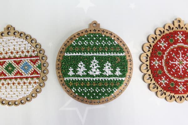 Perlebroderi MP Studia "Juletræ" 11x12 cm