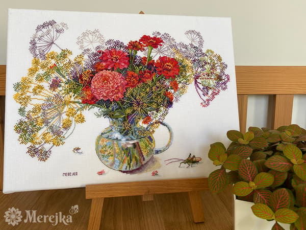 Broderikit Merejka K-210A - "Zinnia og dild" 38x26 cm