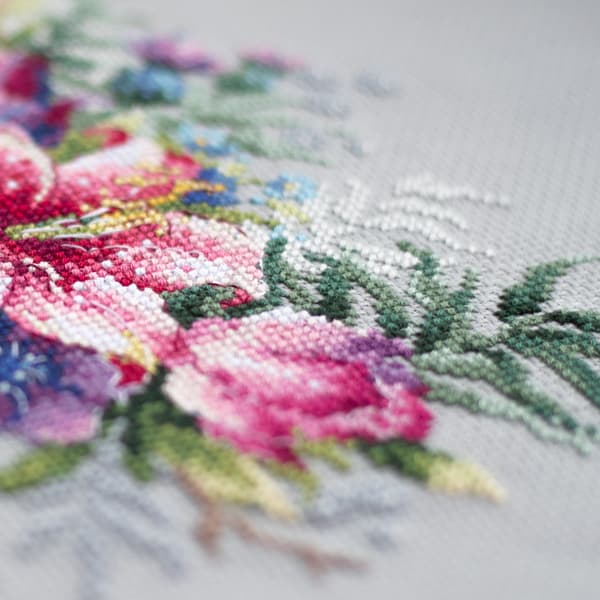 Broderikit Magic Needle "Tulipaner og lilje" 18x26 cm