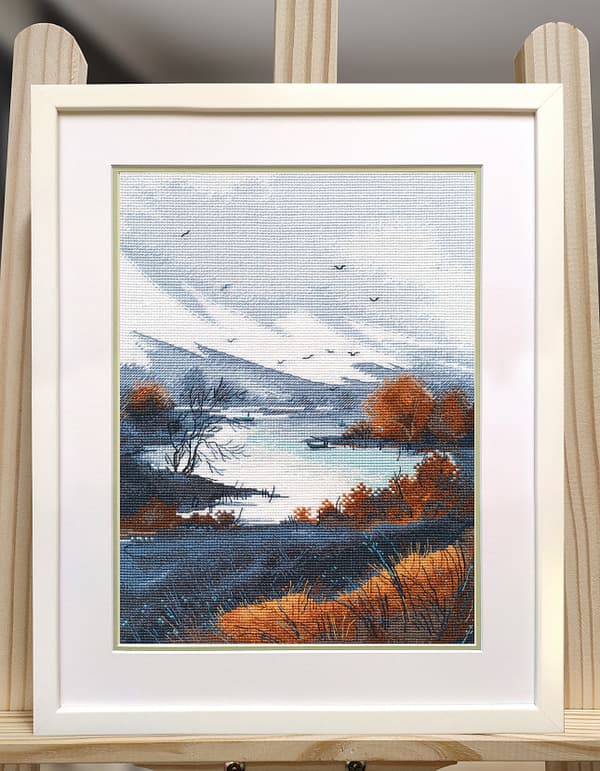 Broderisett Oven "Bergen elsker stillhet" 20x28 cm