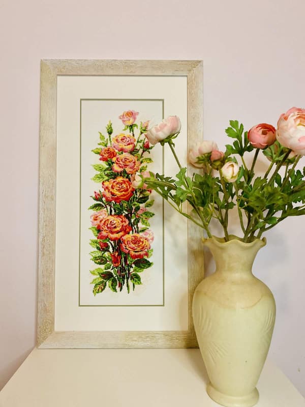 Broderisett Riolis "Blomstrende roser" 20x50 cm