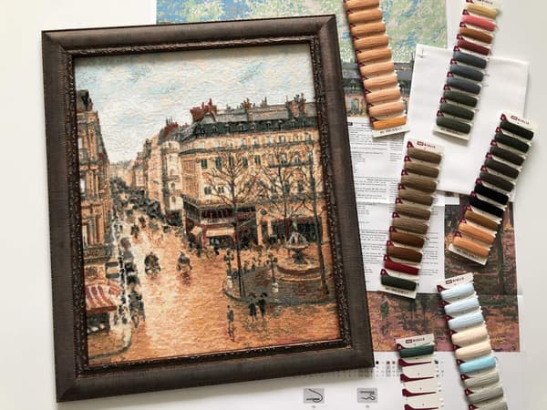 Broderikit Riolis "Rue Saint-Honoré om eftermiddagen efter Pissarro" 40x50 cm