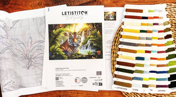 Broderikit LetiStitch L9900 - "Vandfaldsro"